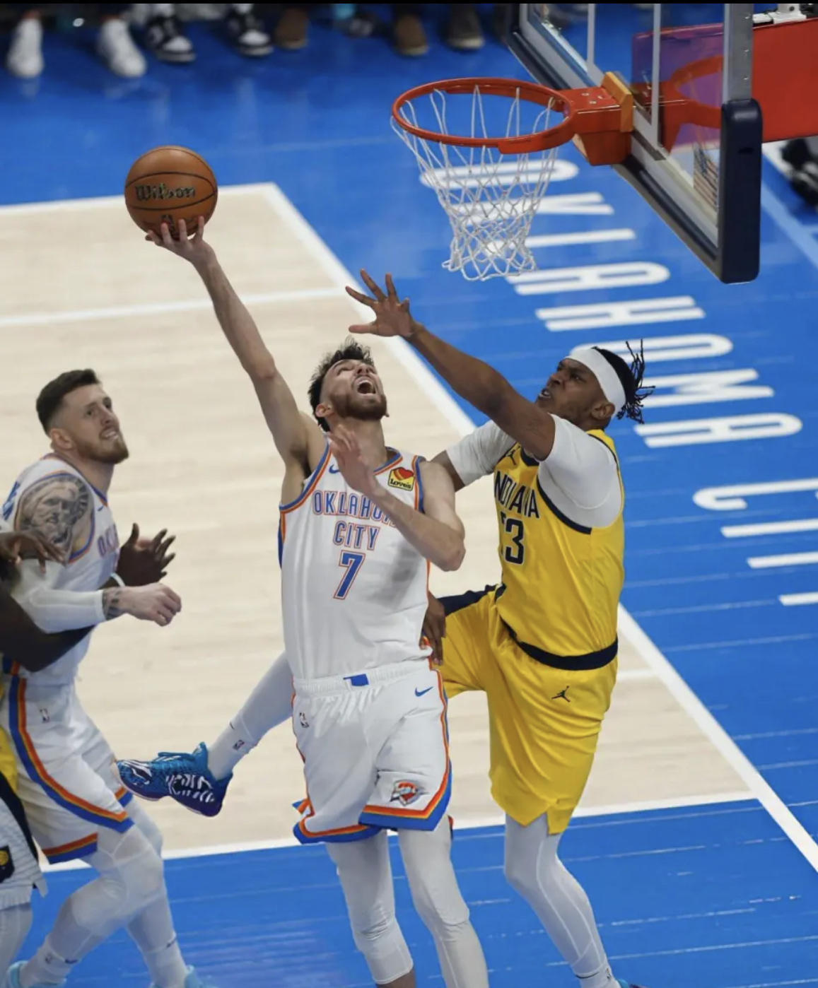 贝博体育app-今晚NBA常规赛焦点战，圣安东尼奥马刺篮板制胜，悬念犹存，更衣室氛围转暖的简单介绍-贝博体育app